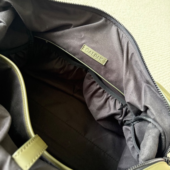 EUC Calpak Hue Duffle Bag - Moss - Picture 6 of 10